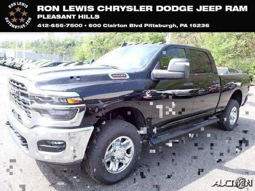 Diamond Black Crystal Pearlcoat 2025 RAM 2500 Tradesman Crew Cab 4x4 6'4' Box