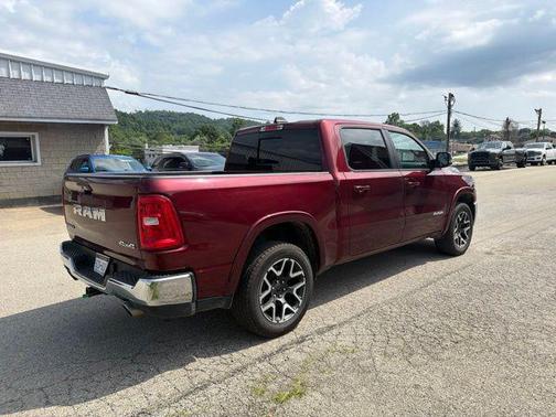 Delmonico Red Pearlcoat 2025 RAM 1500 Laramie