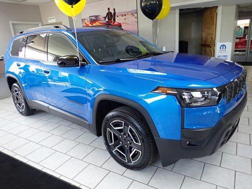 Hydro Blue Pearlcoat 2026 Jeep Cherokee Limited