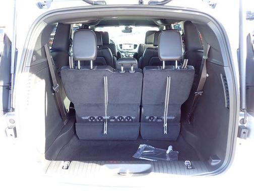 Silver Mist Clearcoat 2026 Chrysler Pacifica L