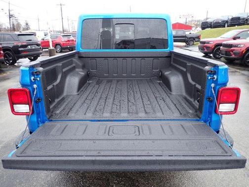 Hydro Blue Pearlcoat 2026 Jeep Gladiator Sport S