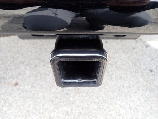 Diamond Black Crystal Pearlcoat 2026 RAM 1500 Express