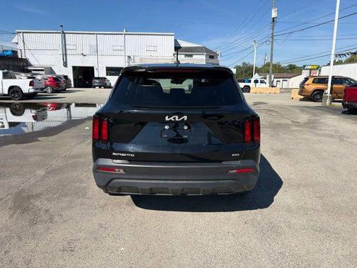 Ebony Black 2023 Kia Sorento LX