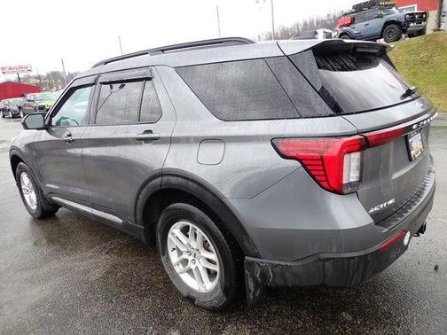 Carbonized Gray Metallic 2025 Ford Explorer Active