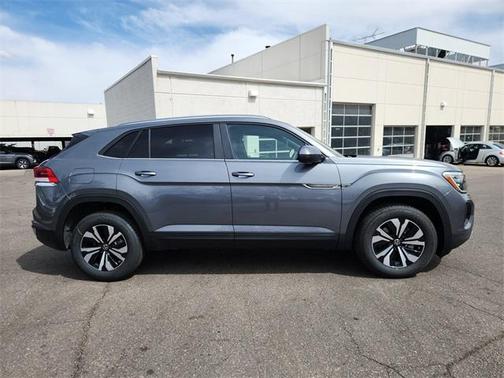 2025 Volkswagen Atlas Cross Sport 2.0T SE