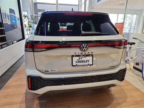 2025 Volkswagen Tiguan 2.0T SE R-Line Black 4MOTION