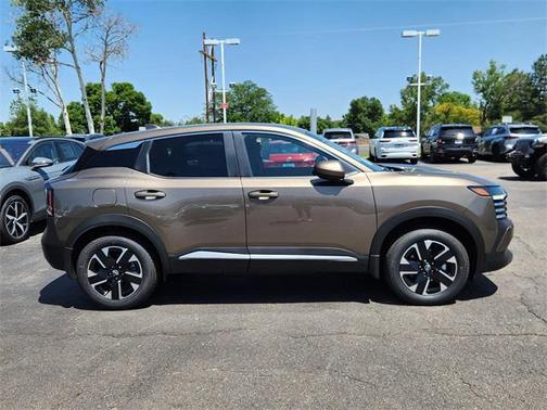 2025 Nissan Kicks SV