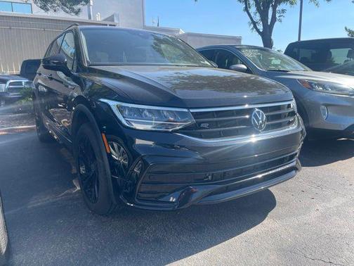 Deep Black 2024 Volkswagen Tiguan 2.0T SE R-Line Black 4MOTION
