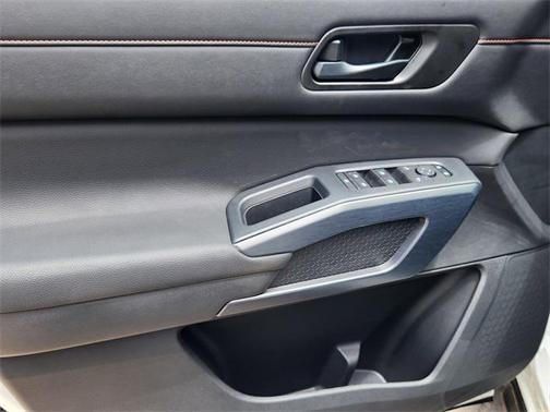 2025 Nissan Pathfinder Rock Creek 4WD