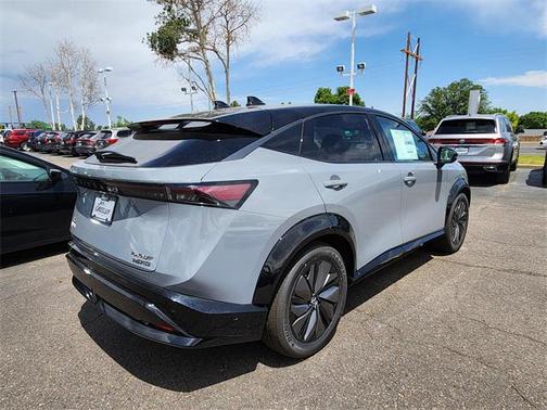 2025 Nissan ARIYA PLATINUM+