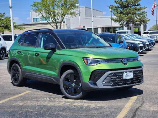 Moss Green 2026 Volkswagen Taos SE Black
