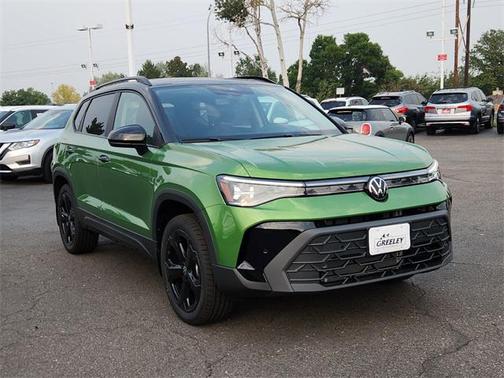 2025 Volkswagen Taos 1.5T SE Black