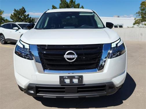 2025 Nissan Pathfinder S 4WD