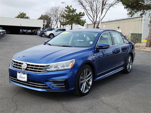 2017 Volkswagen Passat 1.8T R-Line w/Comfort