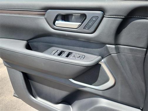 2025 Nissan Armada Platinum 4WD