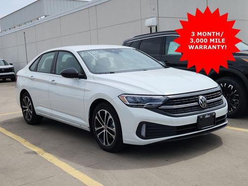 Pure White 2024 Volkswagen Jetta 1.5T Sport