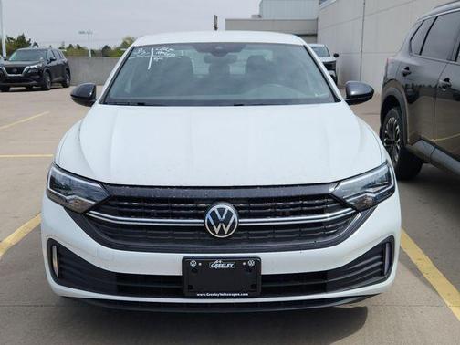 Pure White 2024 Volkswagen Jetta 1.5T Sport