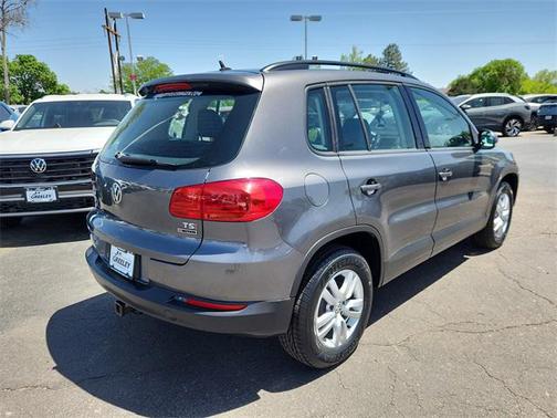 2016 Volkswagen Tiguan S