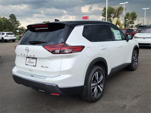 2025 Nissan Rogue SL