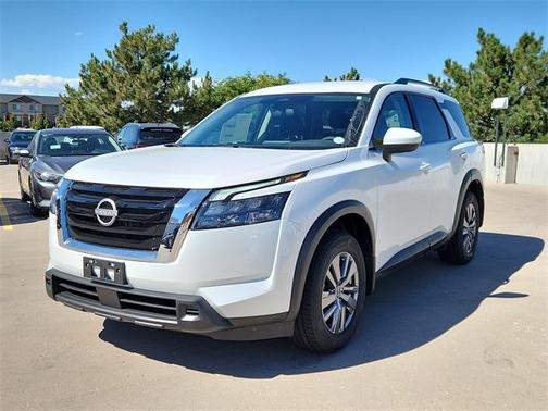 2025 Nissan Pathfinder SV 4WD