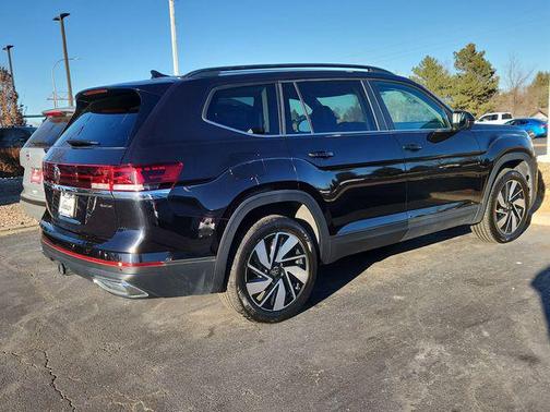 2025 Volkswagen Atlas 2.0T SE w/Technology 4MOTION