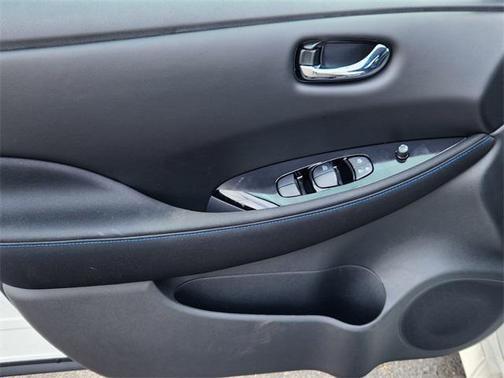 2025 Nissan Leaf SV PLUS