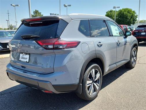 2025 Nissan Rogue SL