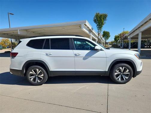 2026 Volkswagen Atlas 2.0T SE
