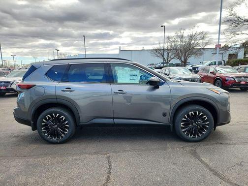 2026 Nissan Rogue Dark Armor