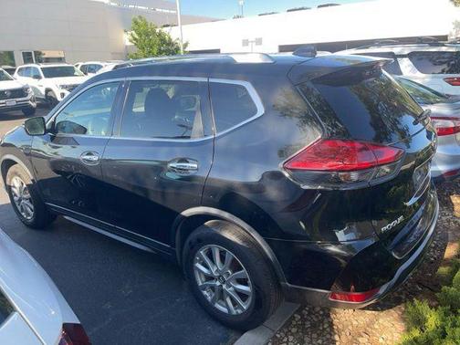 Magnetic Black 2017 Nissan Rogue SV