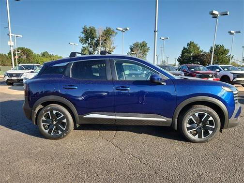 2025 Nissan Kicks SV