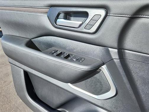 2025 Nissan Armada Platinum 4WD