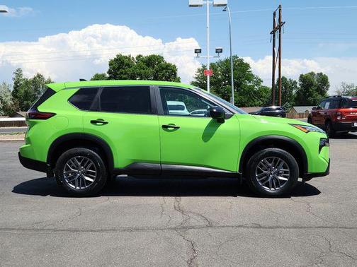 Glacier White 2025 Nissan Rogue S
