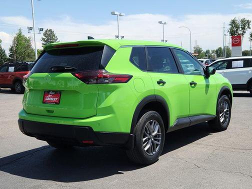 Glacier White 2025 Nissan Rogue S