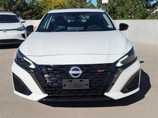 2025 Nissan Altima SR FWD