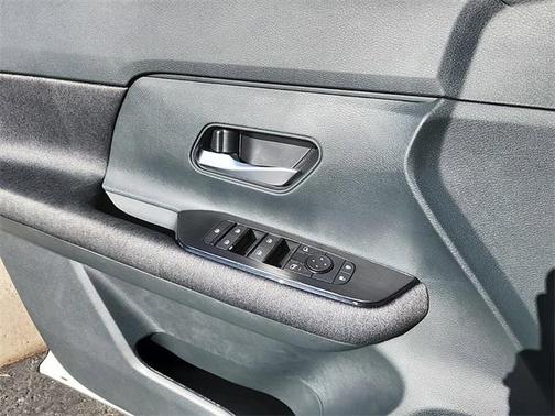 Fresh Powder 2025 Nissan Kicks SV