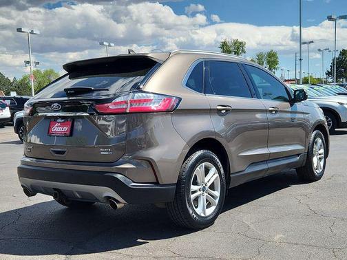 Stone Gray Metallic 2019 Ford Edge SEL