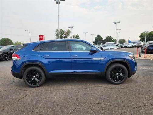 2026 Volkswagen Atlas Cross Sport 2.0T SE w/Technology 4MOTION