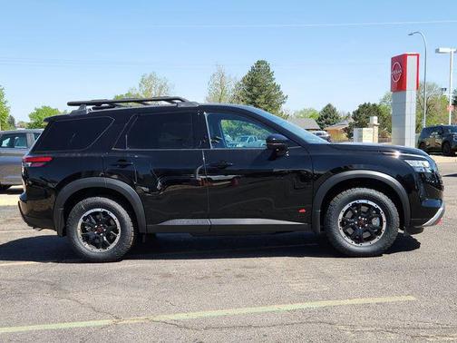 Super Black 2026 Nissan Pathfinder Rock Creek