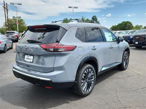 2025 Nissan Rogue Platinum