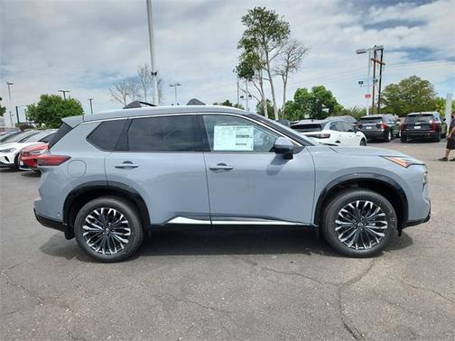 2025 Nissan Rogue Platinum
