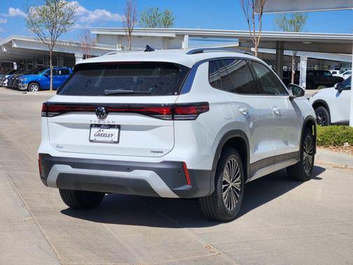 pure white 2026 Volkswagen Tiguan 2.0T S 4MOTION