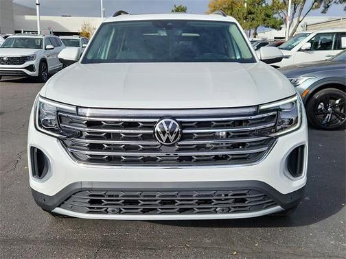 2026 Volkswagen Atlas 2.0T SE w/Technology 4MOTION