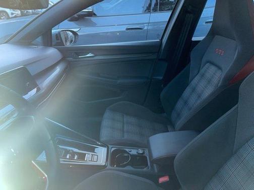 2024 Volkswagen Golf GTI 2.0T S DSG