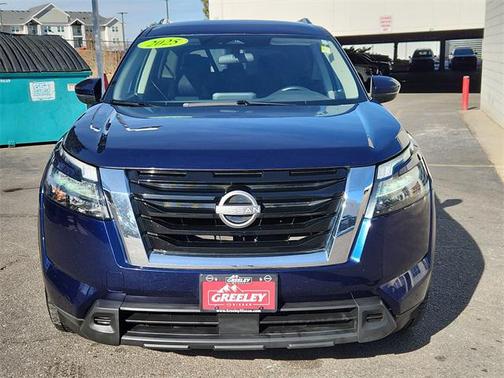 2025 Nissan Pathfinder SV 4WD