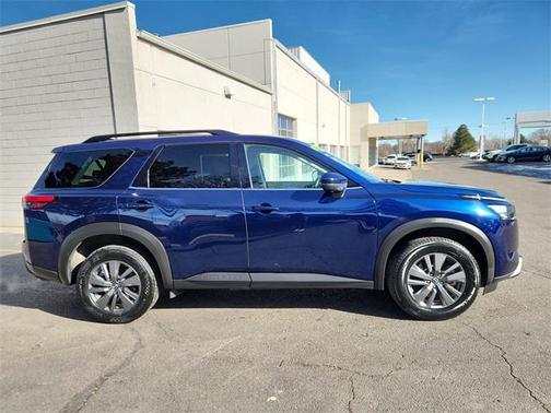 2025 Nissan Pathfinder SV 4WD