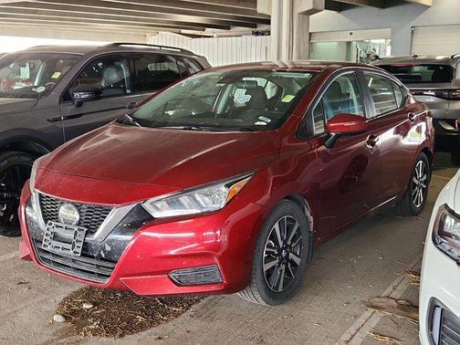 Scarlet Ember Pearl Metallic 2020 Nissan Versa 1.6 SV