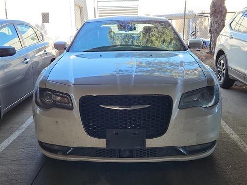 2016 Chrysler 300 S