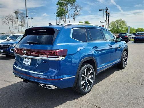2025 Volkswagen Atlas 2.0T SEL Premium R-Line 4MOTION