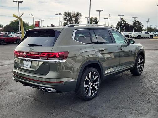 2025 Volkswagen Atlas 2.0T SEL Premium R-Line 4MOTION